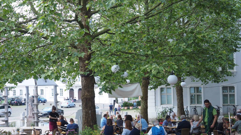 Café am Schloss mit Außenterrasse Café am Schloss mit Außenterrasse